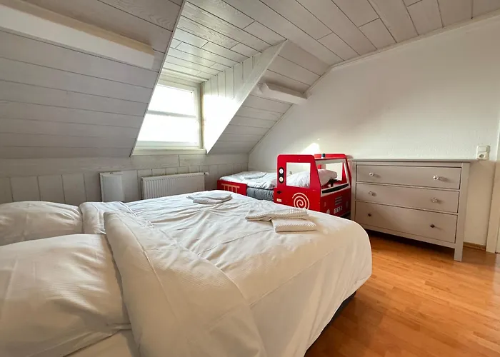 Der Schwan 7 - 3 Schlafzimmer - 2 Balkone - Zentral - 100 Qm