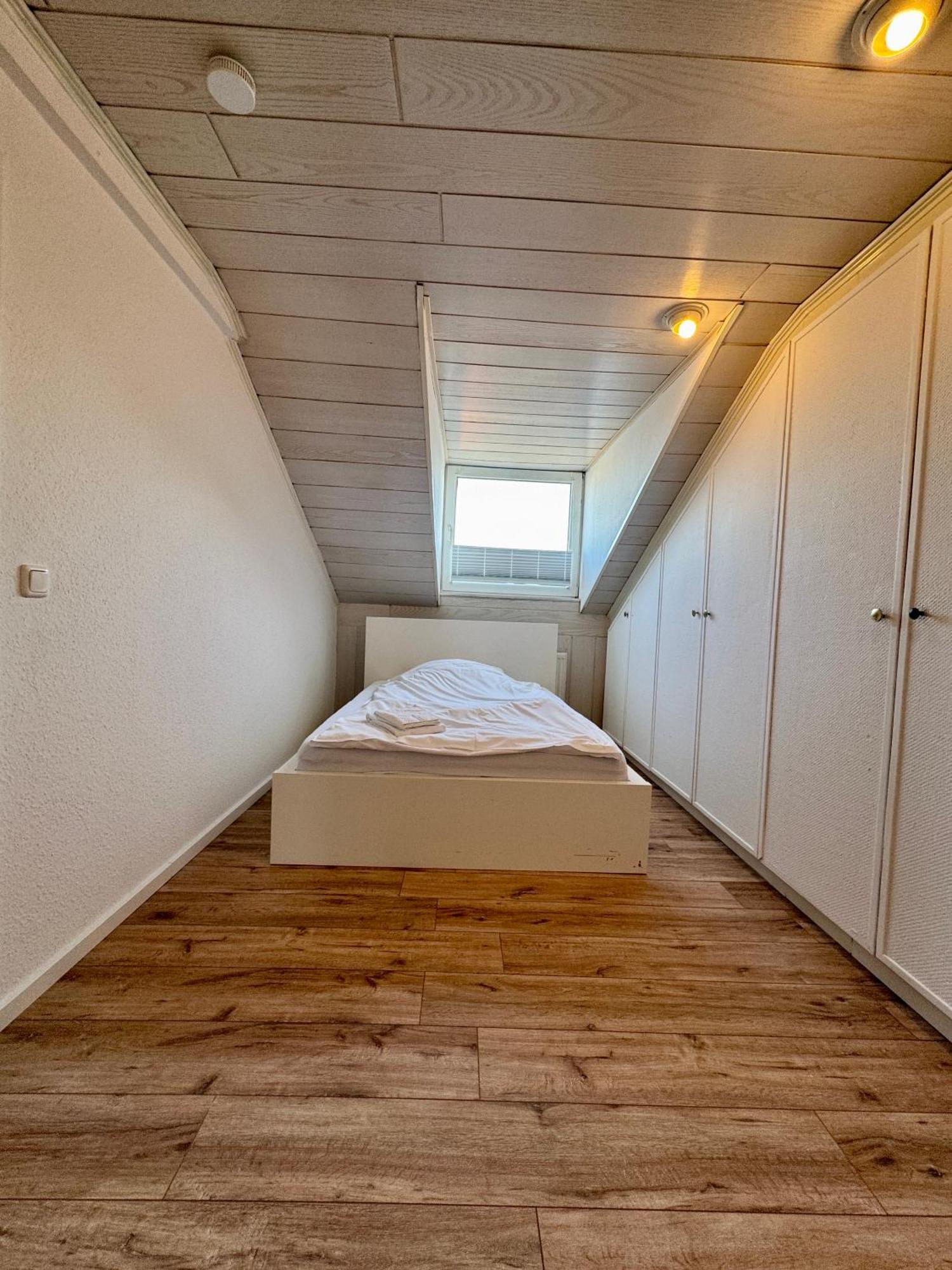 Der Schwan 7 - 3 Schlafzimmer - 2 Balkone - Zentral - 100 Qm Duren