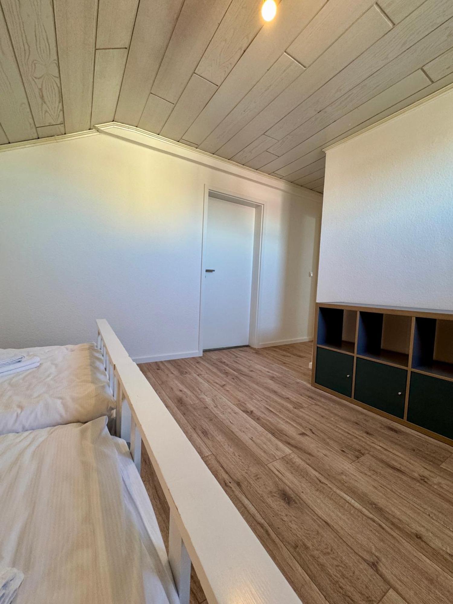 Apartment Der Schwan 7 - 3 Schlafzimmer - 2 Balkone - Zentral - 100 Qm Duren